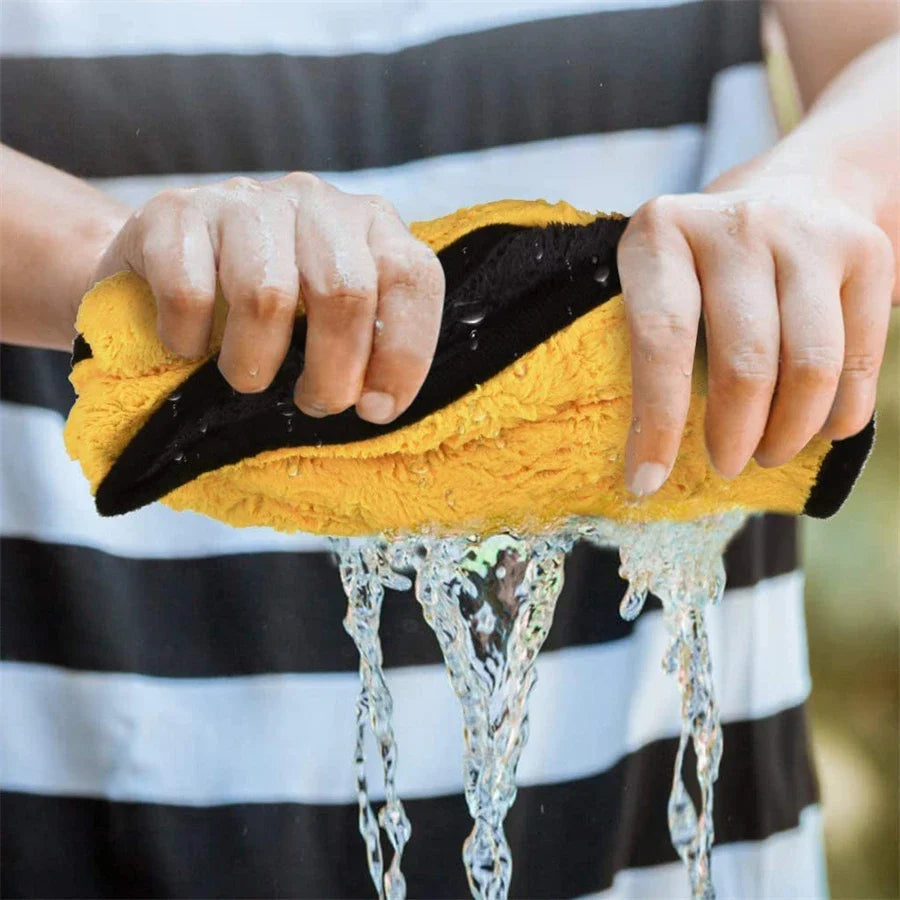 Microfiber Car Drying Towels – Multiple Sizes & Packs
